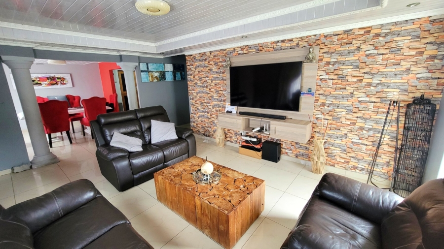 3 Bedroom Property for Sale in Mandalay Western Cape